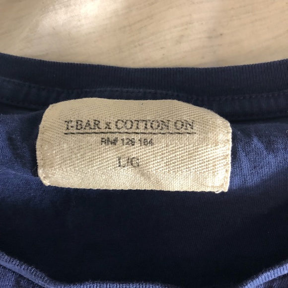 Cotton On Graphic Tee (L) - Picture 3 of 3